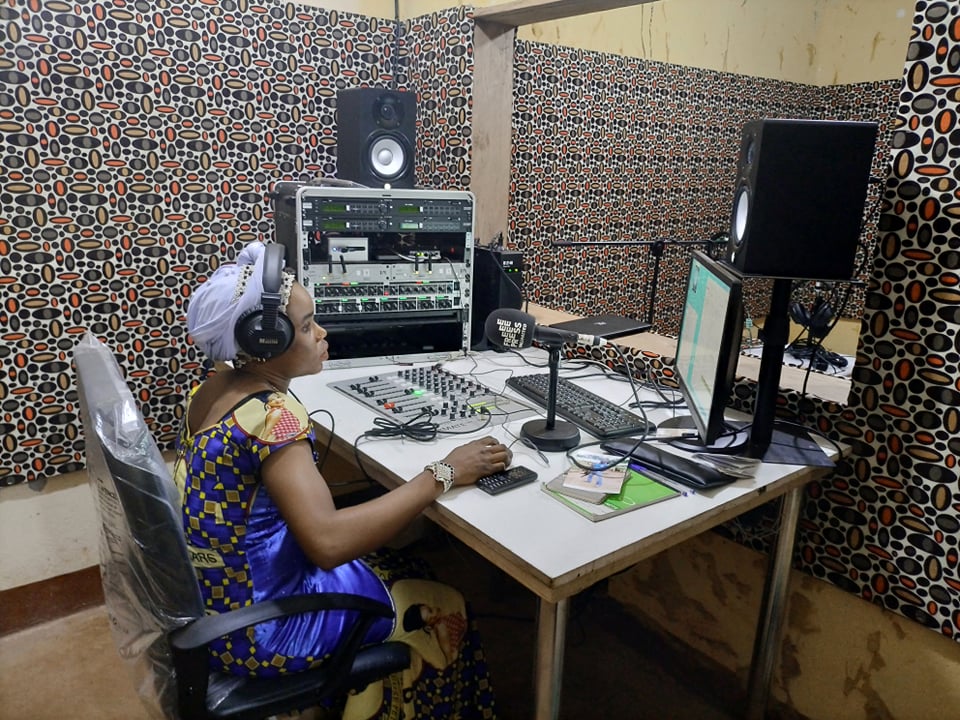 Six radio stations in CAR back on air to foster peace Free Press